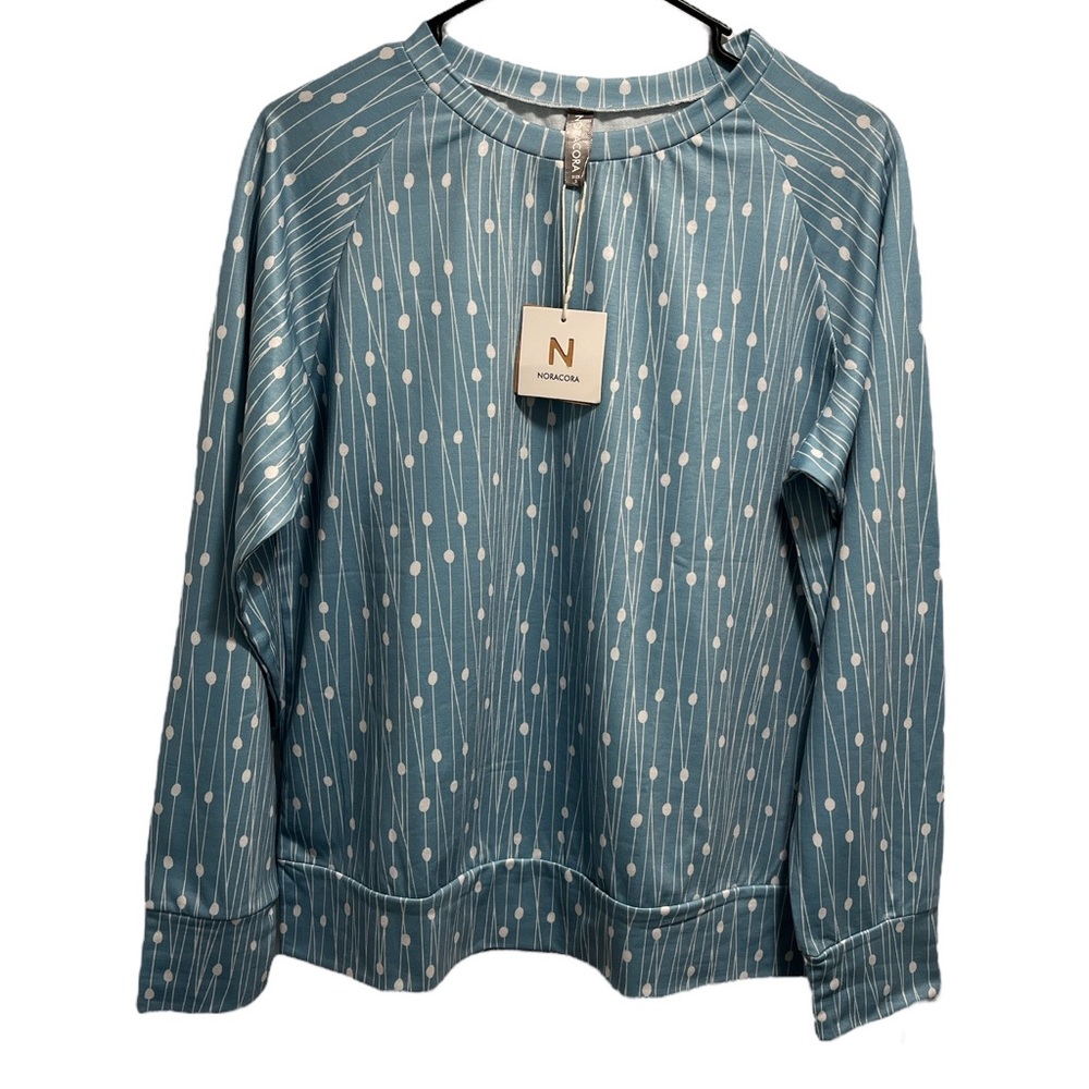 NWT NORACORA Top